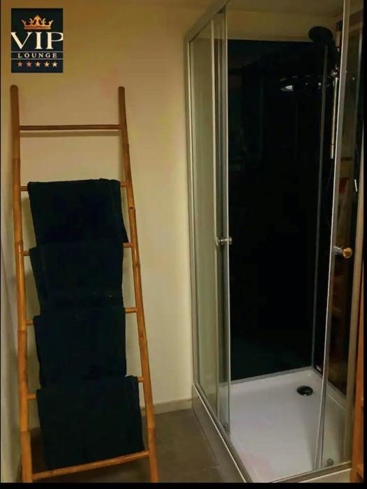 Vip Lounge Appartement Avec Jacuzzi Et Jardin Andenne Exterior foto