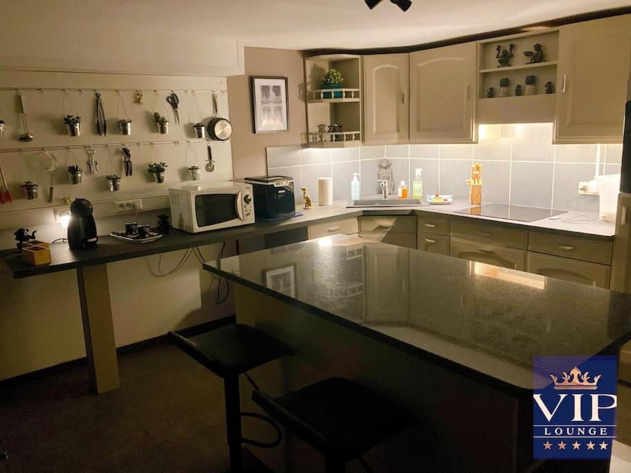 Vip Lounge Appartement Avec Jacuzzi Et Jardin Andenne Exterior foto