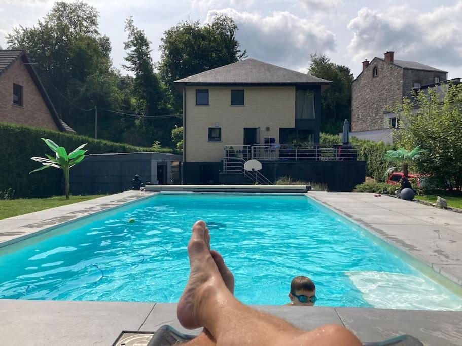 Vip Lounge Appartement Avec Jacuzzi Et Jardin Andenne Exterior foto