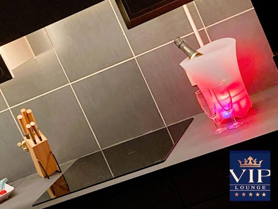 Vip Lounge Appartement Avec Jacuzzi Et Jardin Andenne Exterior foto